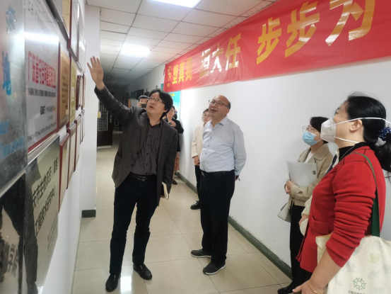 王總介紹公司歷史、企業(yè)成果、企業(yè)榮譽 王總介紹公司歷史、企業(yè)成果、企業(yè)榮譽